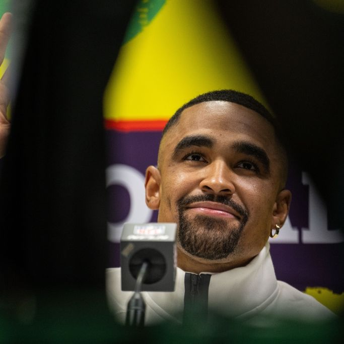 Eagles werden von Giants nach vier aufeinanderfolgenden Tush-Push-Spielzügen überrollt, was zu Kritik führt