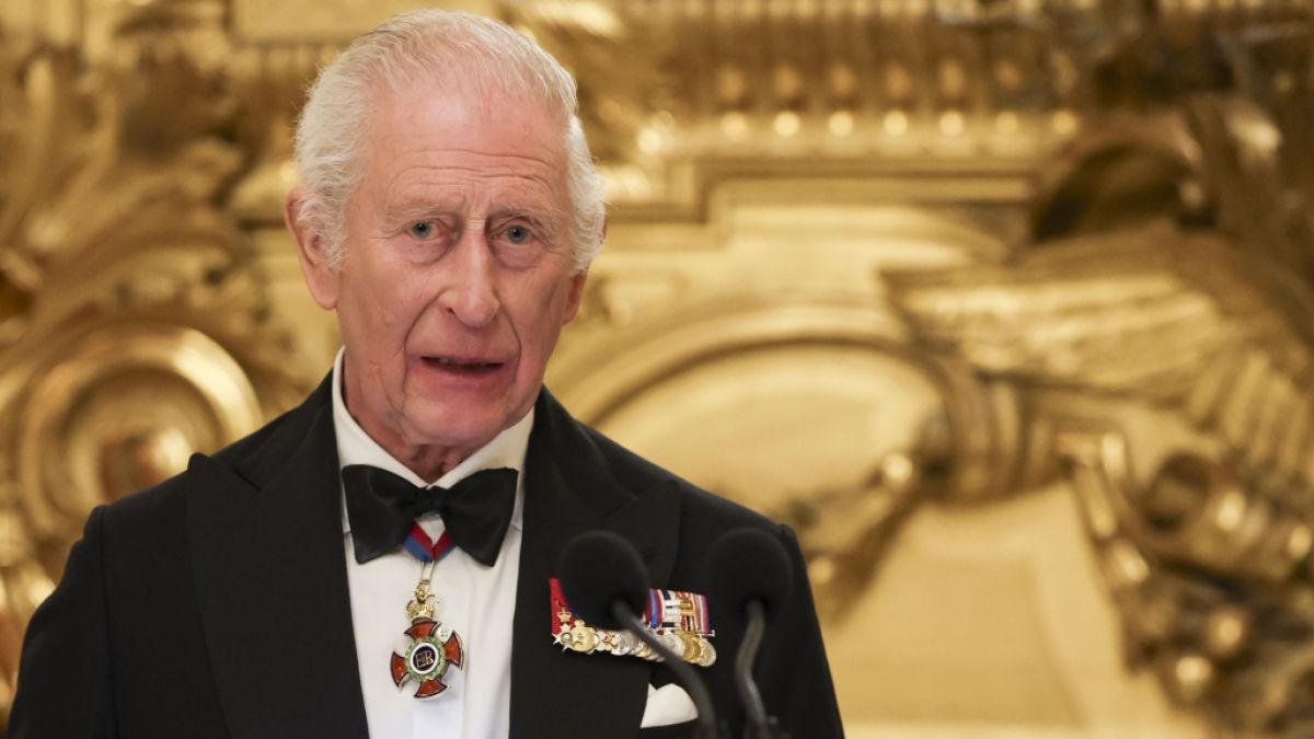 König Charles III. hat ein Machtwort gesprochen: Für seinen skandalgebeutelten jüngeren Bruder Prinz Andrew brechen nun düstere Zeiten an. (Foto)
