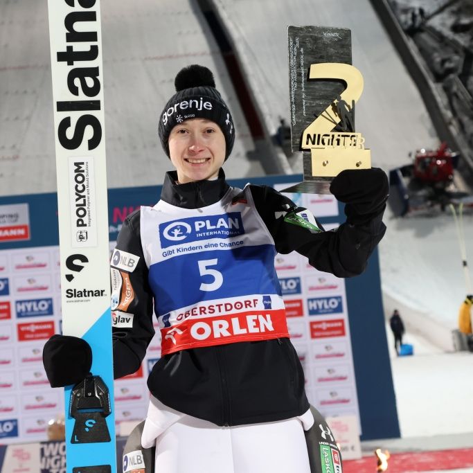 Welche Skisprung-Dame holt sich den Sieg? Alle Infos zur Mini-Tournee