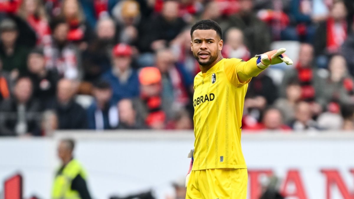 Noah Atubolu ist in der Bundesliga Stammtorwart beim SC Freiburg. (Foto)