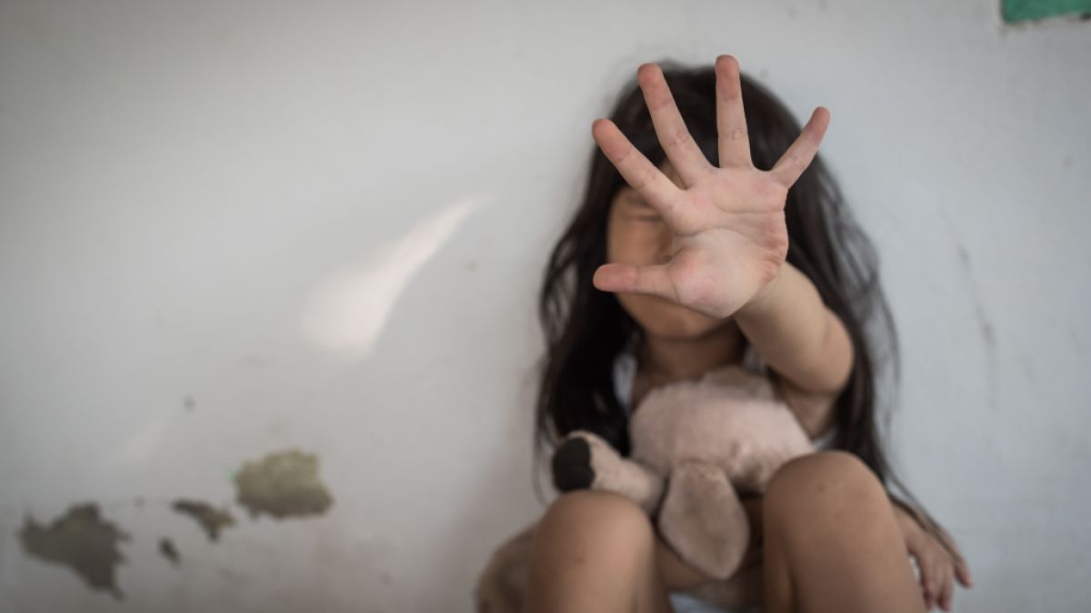 Ein fünfjähriges autistisches Mädchen ist in den USA brutal misshandelt und vergewaltigt worden - von einer Zehnjährigen und einem Neunjährigen (Symbolfoto). (Foto)