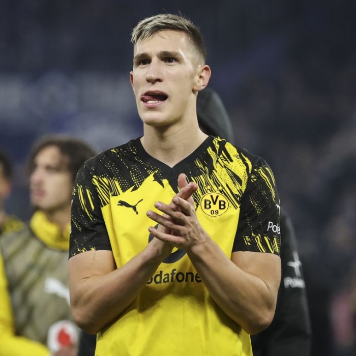 Familie, Kind, Freundin - sie stehen an der Seite des BVB-Kickers