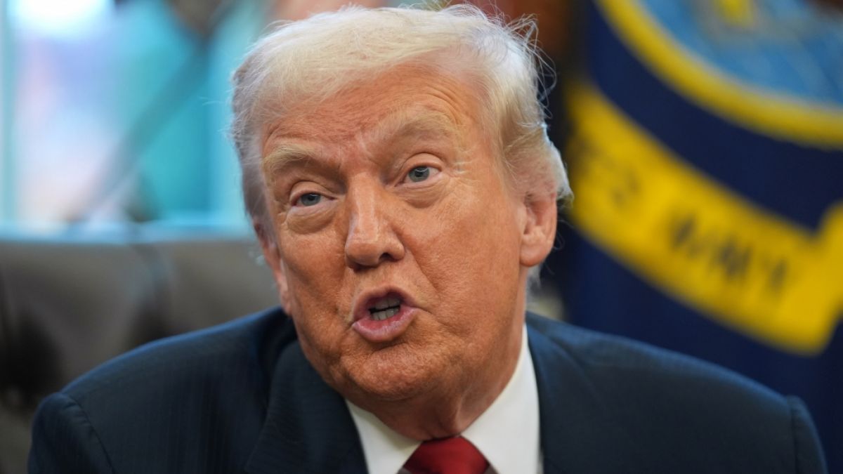 Donald Trump wird für seinen Ukraine-Friedensplan von prominenten Republikanern kritisiert. (Foto)