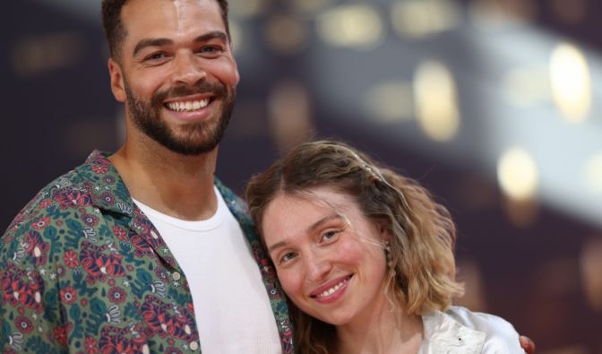 Timothy Hill und Bianca Heinicke zeigten sich gemeinsam auf dem roten Teppich.