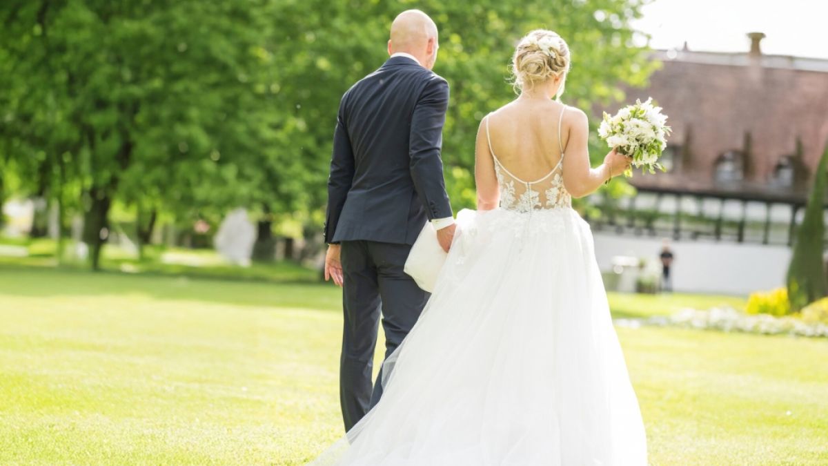 Bei "Hochzeit auf den ersten Blick" wagen sich Paare vor den Traualtar, die sich zuvor noch nie gesehen haben. (Foto)