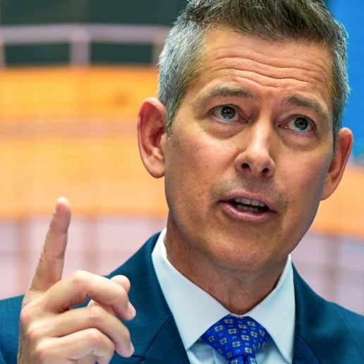 US-Verkehrsminister Sean Duffy sorgt sich um die Kleidung beim Reisen.
