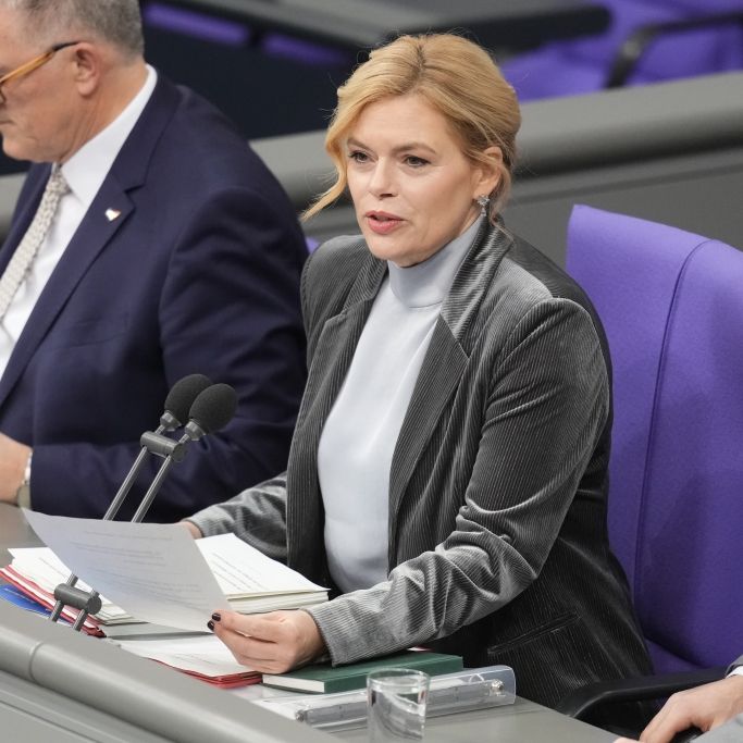 Krawall und Gefahr im Parlament - Bundestagspräsidentin fordert schärfere Regeln