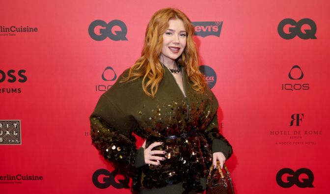 Moderatorin meldet sich vom Strand - im Bikini trifft sie eine "klare Aussage" Palina Rojinski