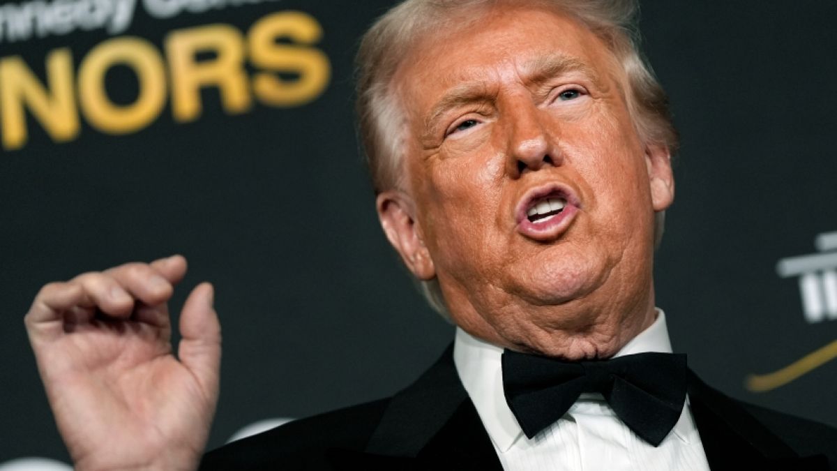 Donald Trump (Foto) hat sich enttäuscht von Wolodymyr Selenskyj gezeigt. (Foto)