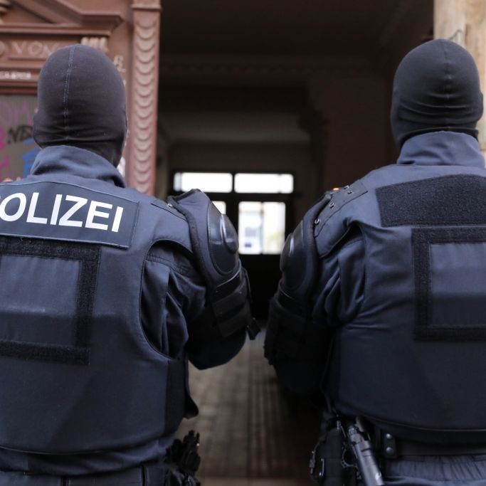 A 72, Treuen: Unfälle auf Autobahn 72