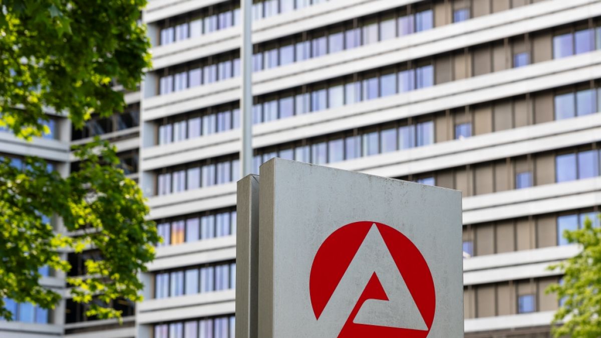 BA-Studie enthüllt: Bürgergeld-Quote explodiert bei Geflüchteten. (Foto)