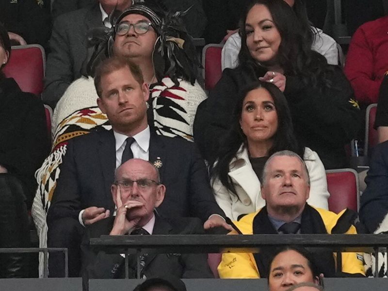 Prinz Harry und Meghan Markle: "Es hätte nicht so weit kommen müssen..." Sussexes überraschen mit Statement