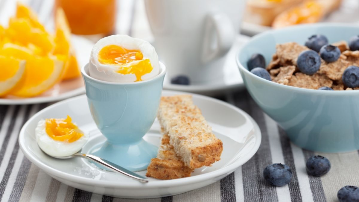 Eier sind vor allem dank ihres hohen Proteingehalts äußerst gesund - am besten wirken sie aber abends. (Foto)