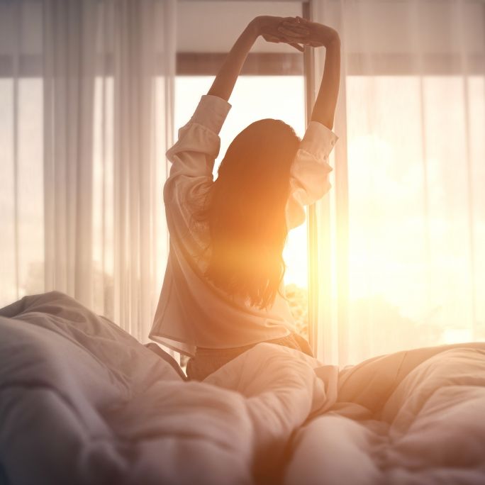 Wir zeigen Ihnen, wie Sie nach dem Aufstehen direkt fit und bereit für den Tag werden.