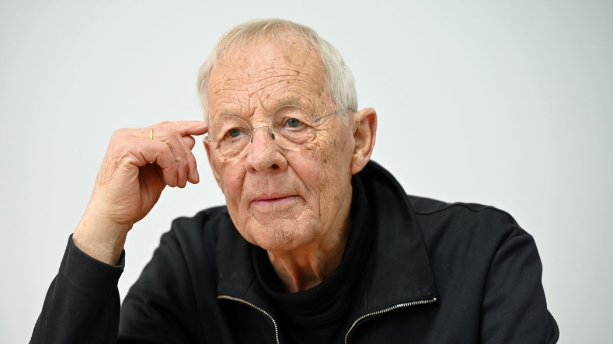 "In aller Freundschaft"-Schauspieler Rolf Becker ist gestorben. Er wurde 90 Jahre alt. (Foto)