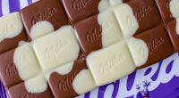 Endlich wieder billiger: Neben der beliebten Milka-Tafeln sind auch verschiedene andere Süßwaren wieder im Angebot.