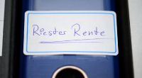 Rentner sollten dringend ihre Unterlagen durchsuchen - möglicherweise haben sie Anspruch darauf, Geld zurückzubekommen.