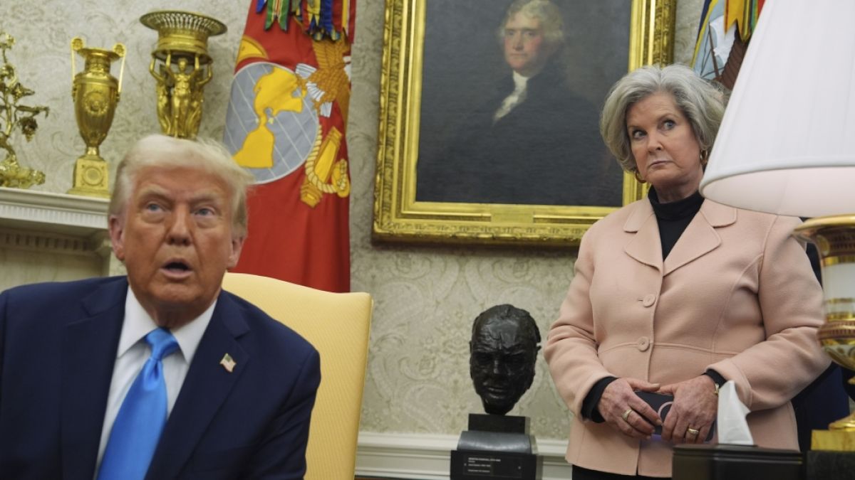 Donald Trump und Stabschefin Susie Wiles. (Foto)