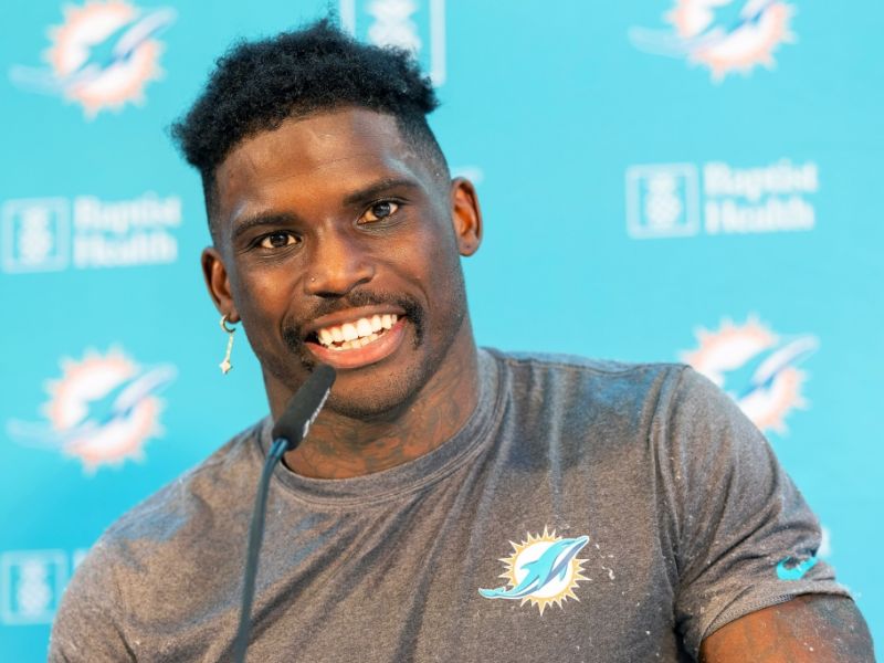 NFL: "Die Entlassung von Tyreek Hill könnte den Dolphins auch helfen, sich von Tua Tagovailoa zu trennen"