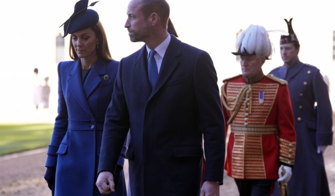 Weihnachtskarte sorgt für Kritik - daran stören sich die Royals-Fans Prinzessin Kate und Prinz William