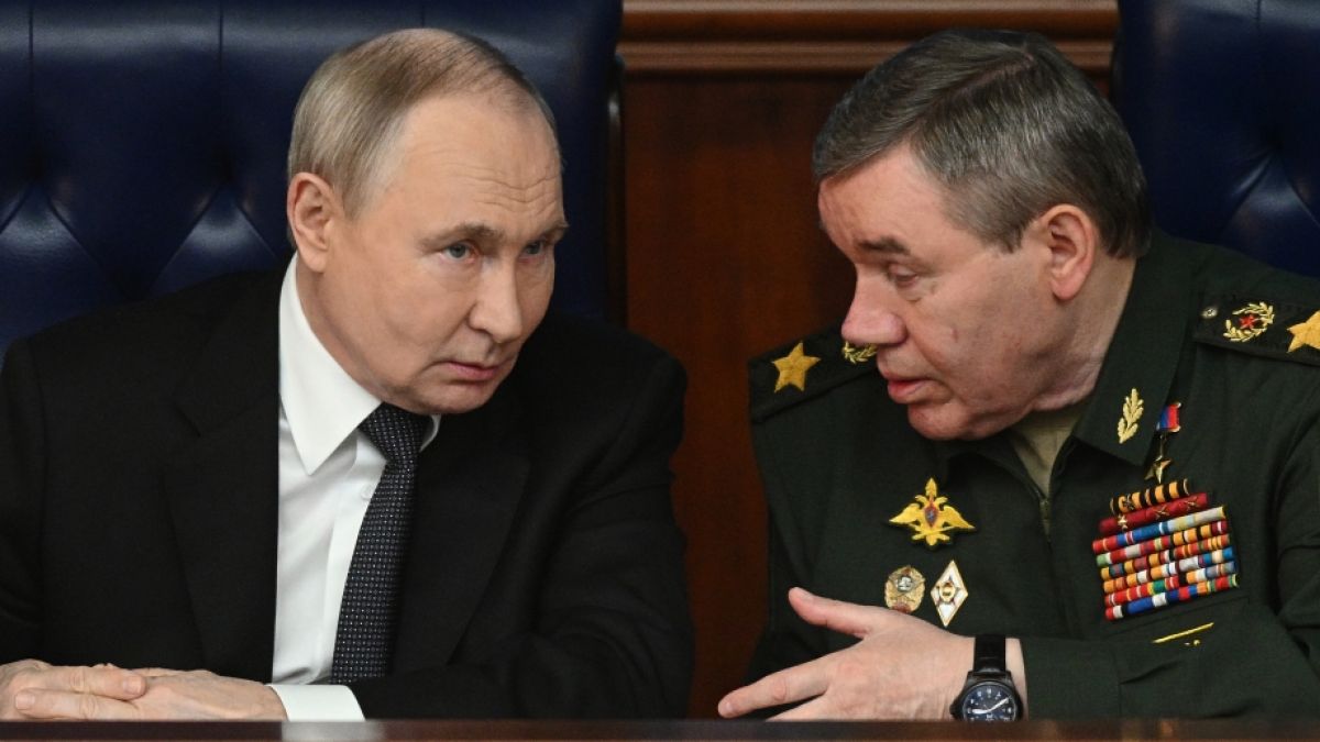 Seit Februar 2022 f&uuml;hrt Wladimir Putin (links) Krieg gegen die Ukraine. (Foto)