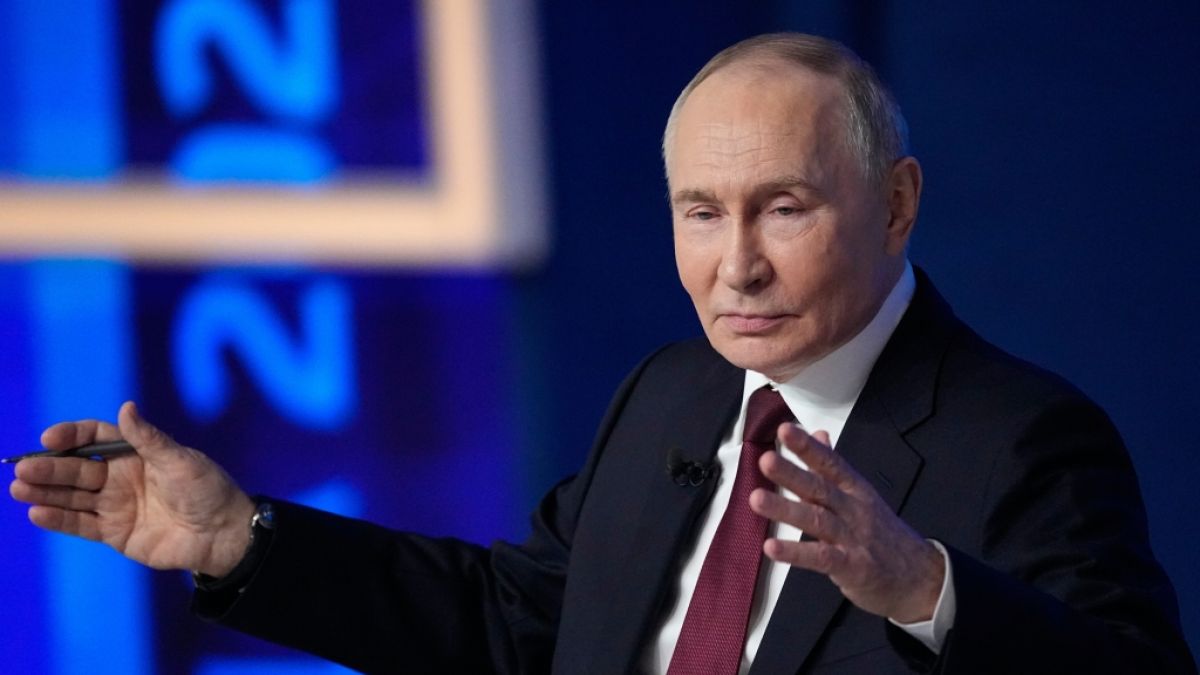 Wladimir Putin: Leere Fabriken, leere Kasernen - Russland holt Arbeiter aus Indien. (Foto)