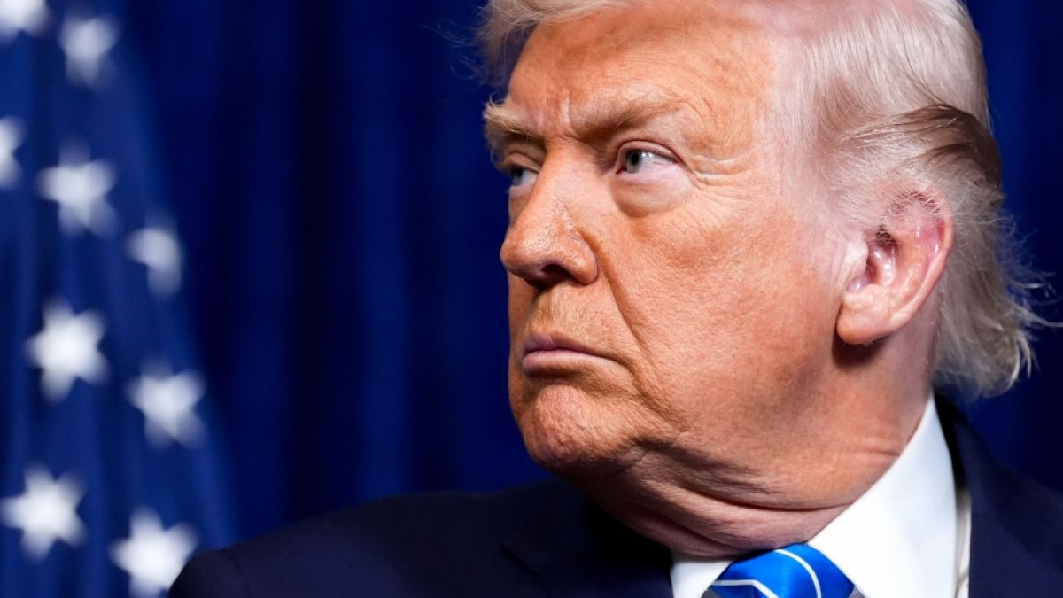 Donald Trumps Hand sorgt immer wieder Gesundheitsspekulationen. (Foto)