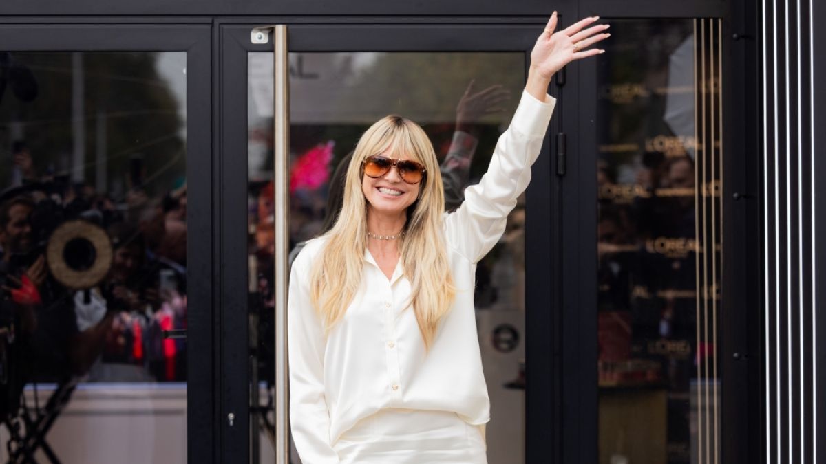 Heidi Klum: Model zeigt sich freiz&uuml;gig zum Jahresauftakt. (Foto)