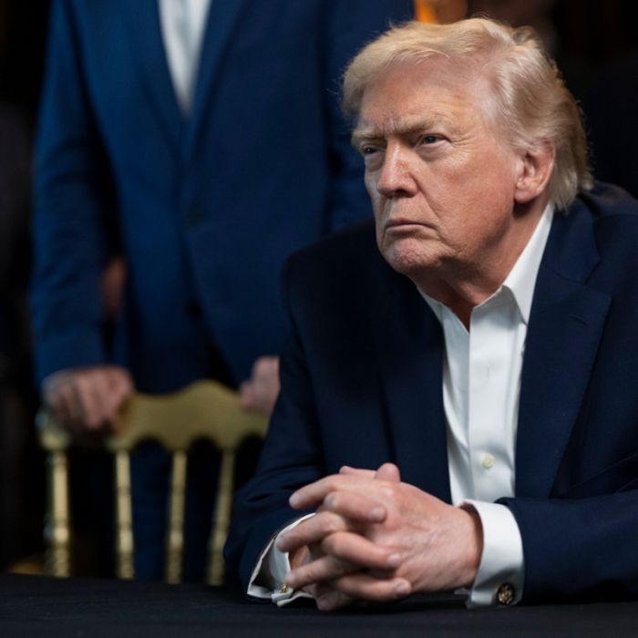 Regime trotz Diktatoren-Sturz intakt - Angst vor schmutzigem Trump-Deal