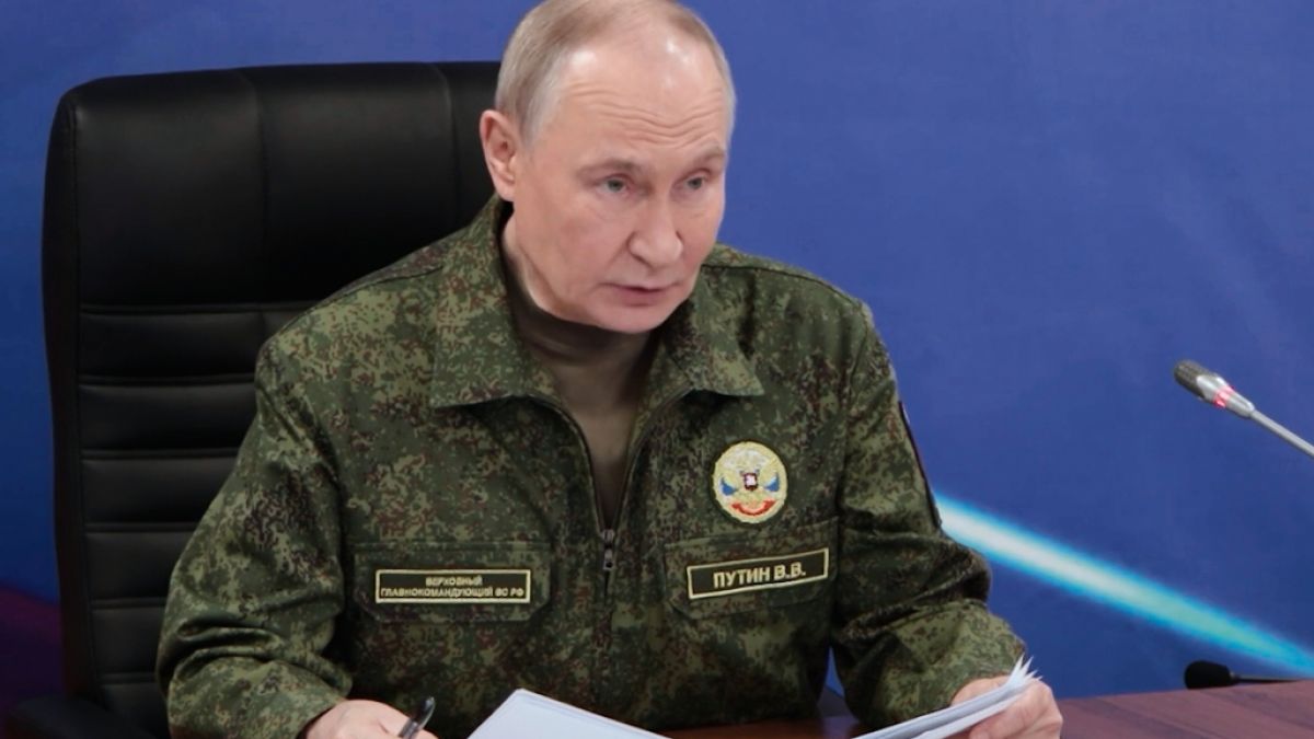 Ukrainische Drohnen haben ein russisches Industriegebiet in Jelez angegriffen und Wladimir Putins kriegswichtigen Fabriken schweren Schaden zugef&uuml;gt. (Foto)