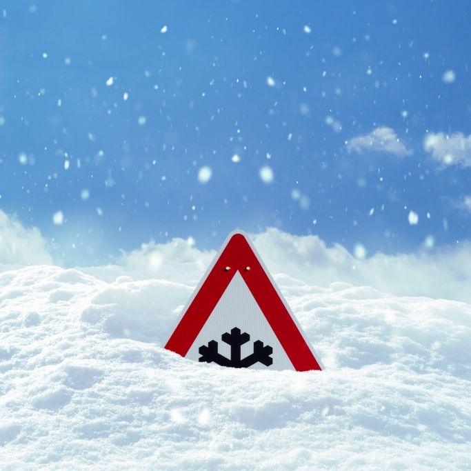 Orkantief kracht über Deutschland – Schneesturm befürchtet