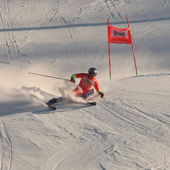Spannung bei Riesenslalom und Slalom - alle Ergebnisse aus der Schweiz
