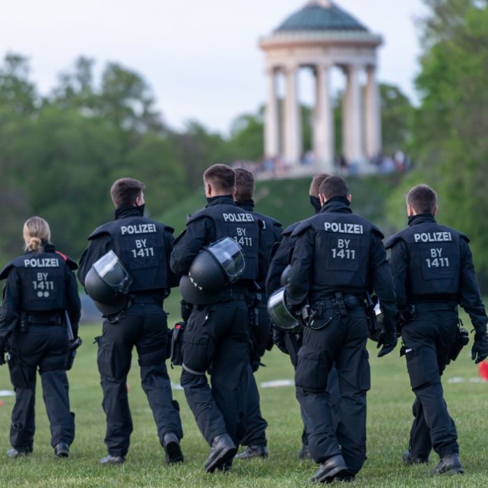 Brand eines Mehrfamilienhauses