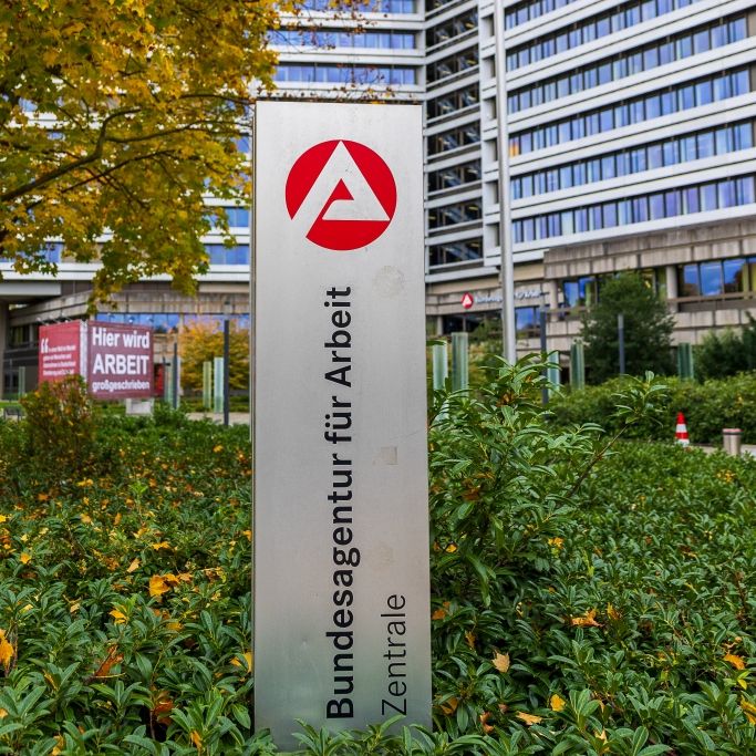 Arbeitslosenzahlen steigen: Luxusland vor dem Realitätscheck