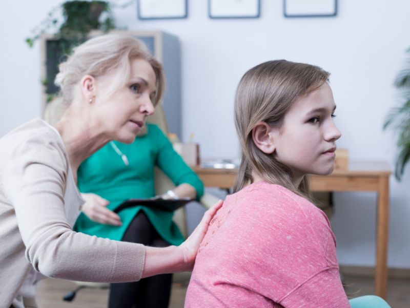 Helikopter-Eltern: Darum kann ängstliche Erziehung Ihrem Kind schaden