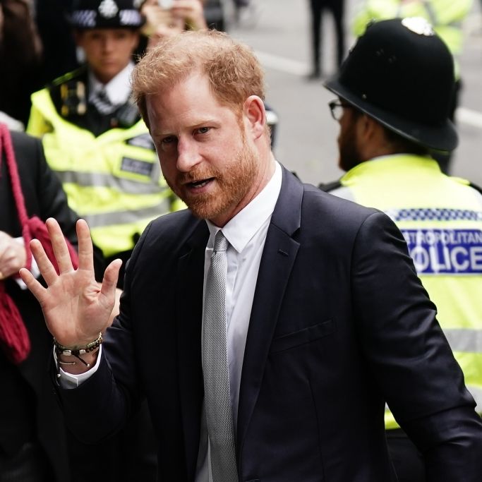 Versöhnung geplant - mit dieser Geste will er Charles beeindrucken