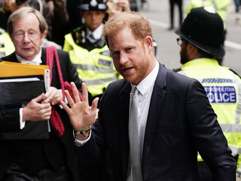 Prinz Harry: Versöhnung geplant - mit dieser Geste will er den Streit mit Vater Charles beenden