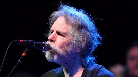 Bob Weir, amerikanischer Musiker und Sänger. Gründungsmitglied der Grateful Dead. (16.10.1947 – 10.01.2026) (Foto)