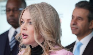 Ein Interview, das Donald Trumps Pressesprecherin Karoline Leavitt auf X teilte, wirft neue Fragen zum US-Angriff auf Venezuela auf.