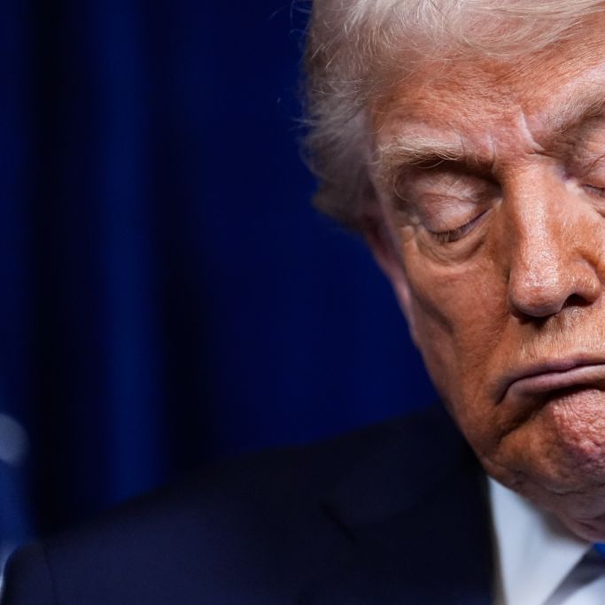 Erschöpfter und kraftloser US-Präsident widersetzt sich eigenem Zerfall