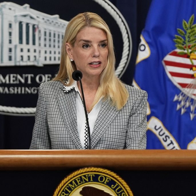 Trump-Verbündete plötzlich fallen gelassen - politische Feinde im Visier