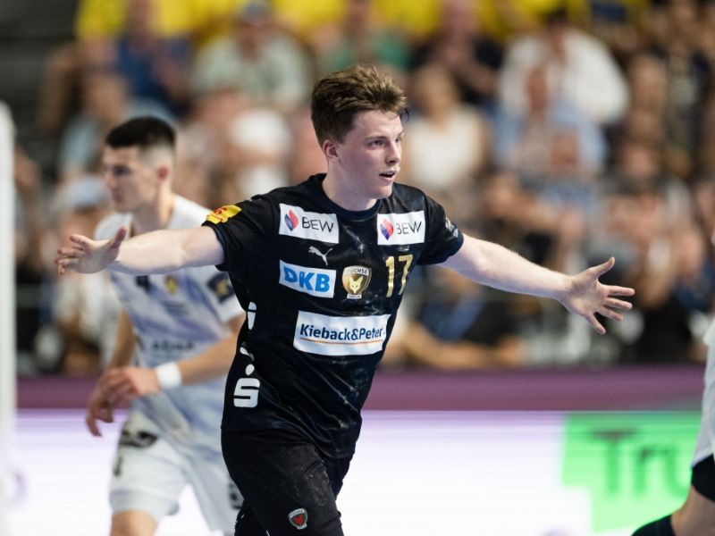 Nils Lichtlein ganz privat: In diese großen Fußstapfen tritt der Handball-Youngster