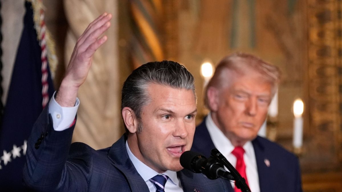 Ein US-Senator verklagt den US-Kriegsminister Pete Hegseth. (Foto)