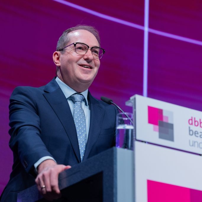 Mehr Geld für Hunderttausende Beamte in nur wenigen Wochen