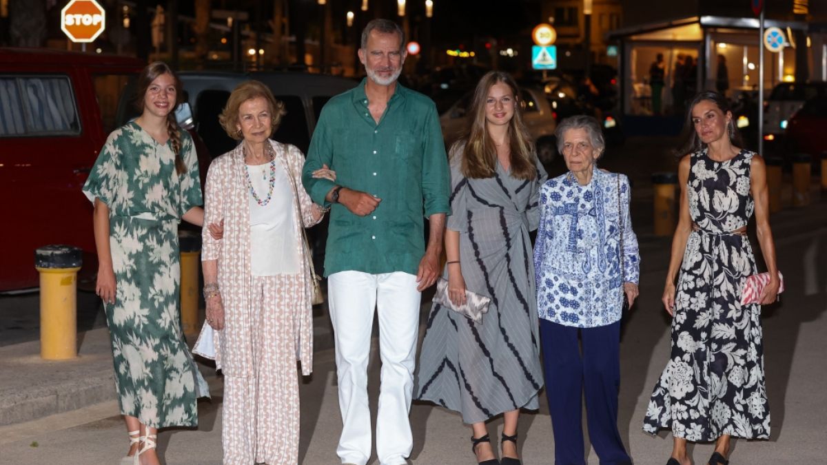 Trauer um Prinzessin Irene von Griechenland und D&auml;nemark (2.v.r.): Die Schwester von Spaniens Altk&ouml;nigin Sofia (2.v.l.) ist im Alter von 83 Jahren gestorben. (Foto)