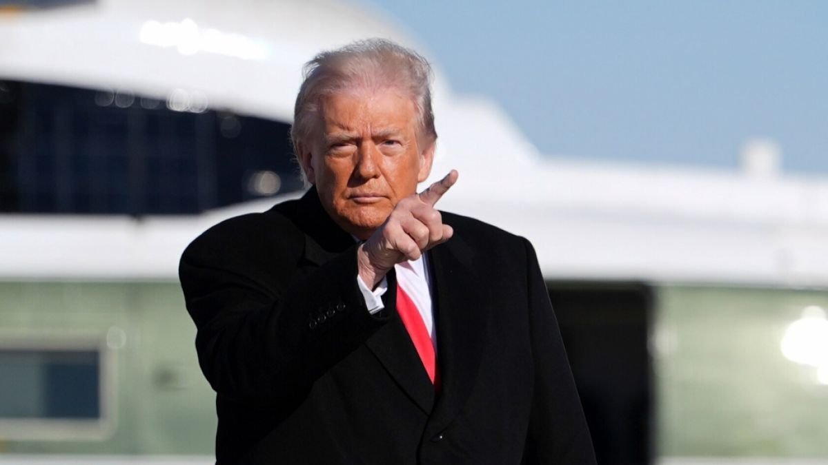 Donald Trump setzt sein Umfeld durch simple Gesten unter Druck. (Foto)