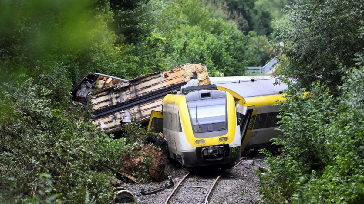 Drama in Andalusien: Zwei Schnellz&uuml;ge entgleisen bei Tempo 300. (Foto)