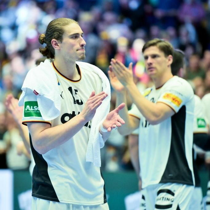 Bittere Pleite gegen Serbien! Handballer bangen um EM-Hauptrunde