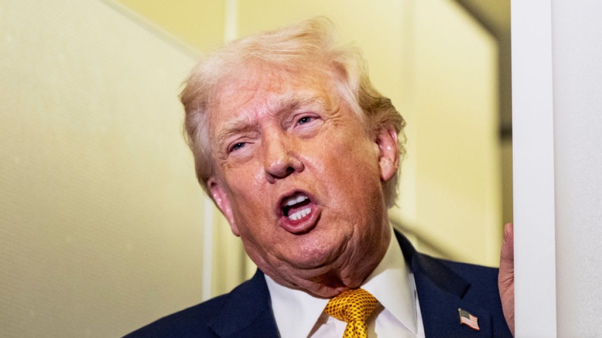 Donald Trump erlebt ausgerechnet am ersten Jahrestag seiner Vereidigung als US-Pr&auml;sident eine herbe Bauchlandung in Sachen Wirtschaft. (Foto)