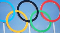 Die Olympischen Ringe symbolisieren die Einheit der fünf Kontinente.